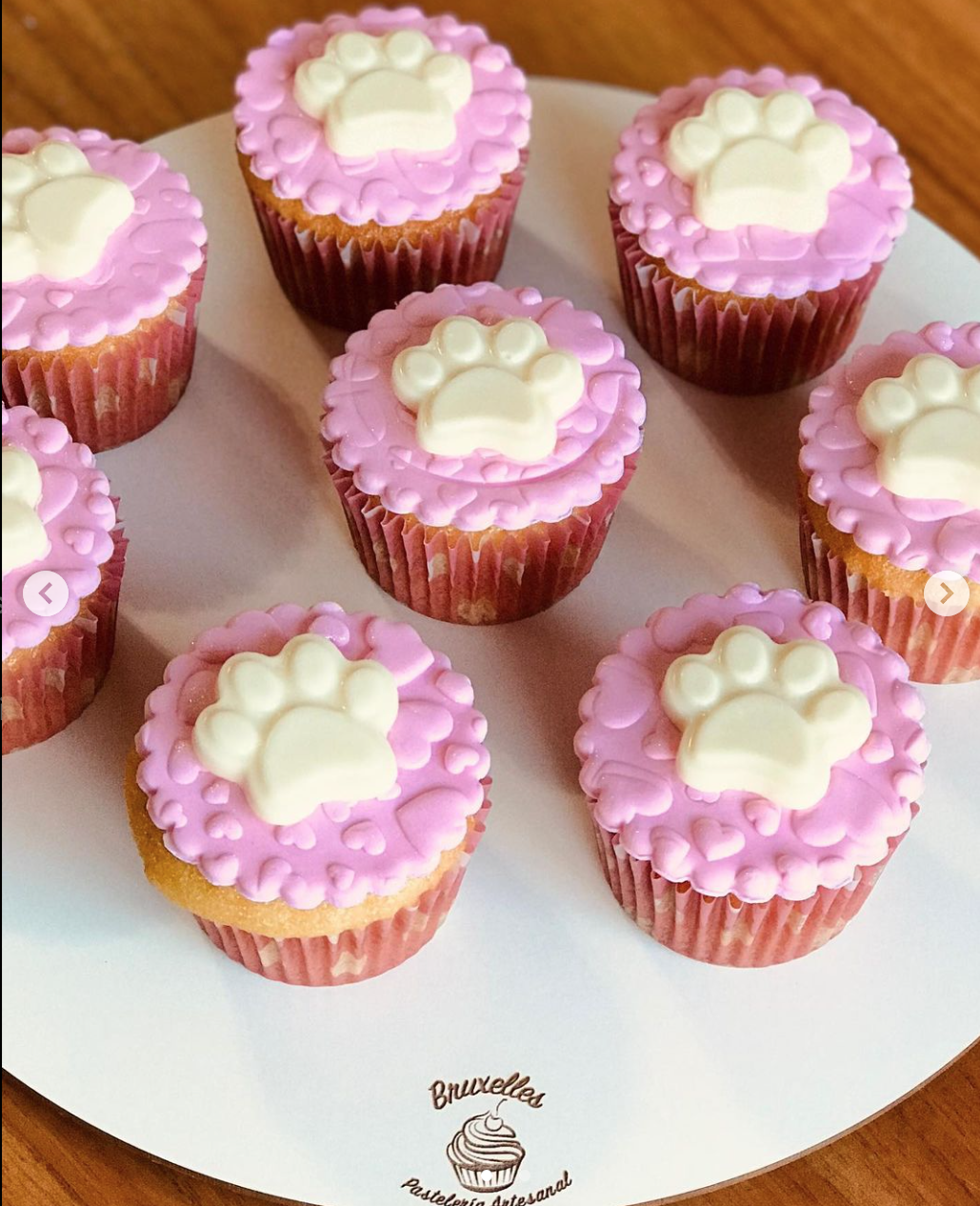 Cupcakes con decoraciones en pasta americana - Imagen 3